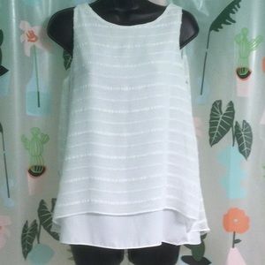 Ladies Vince Camuto Blouse